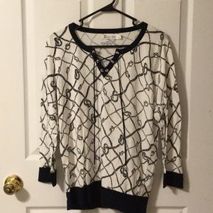 Blue and white pattern large pullover sweater